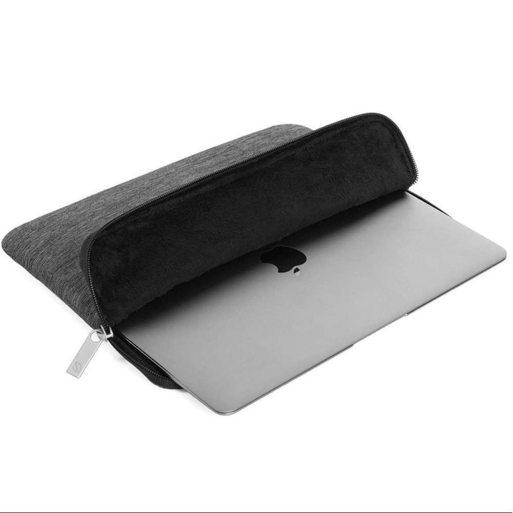 Incase laptop sleeve